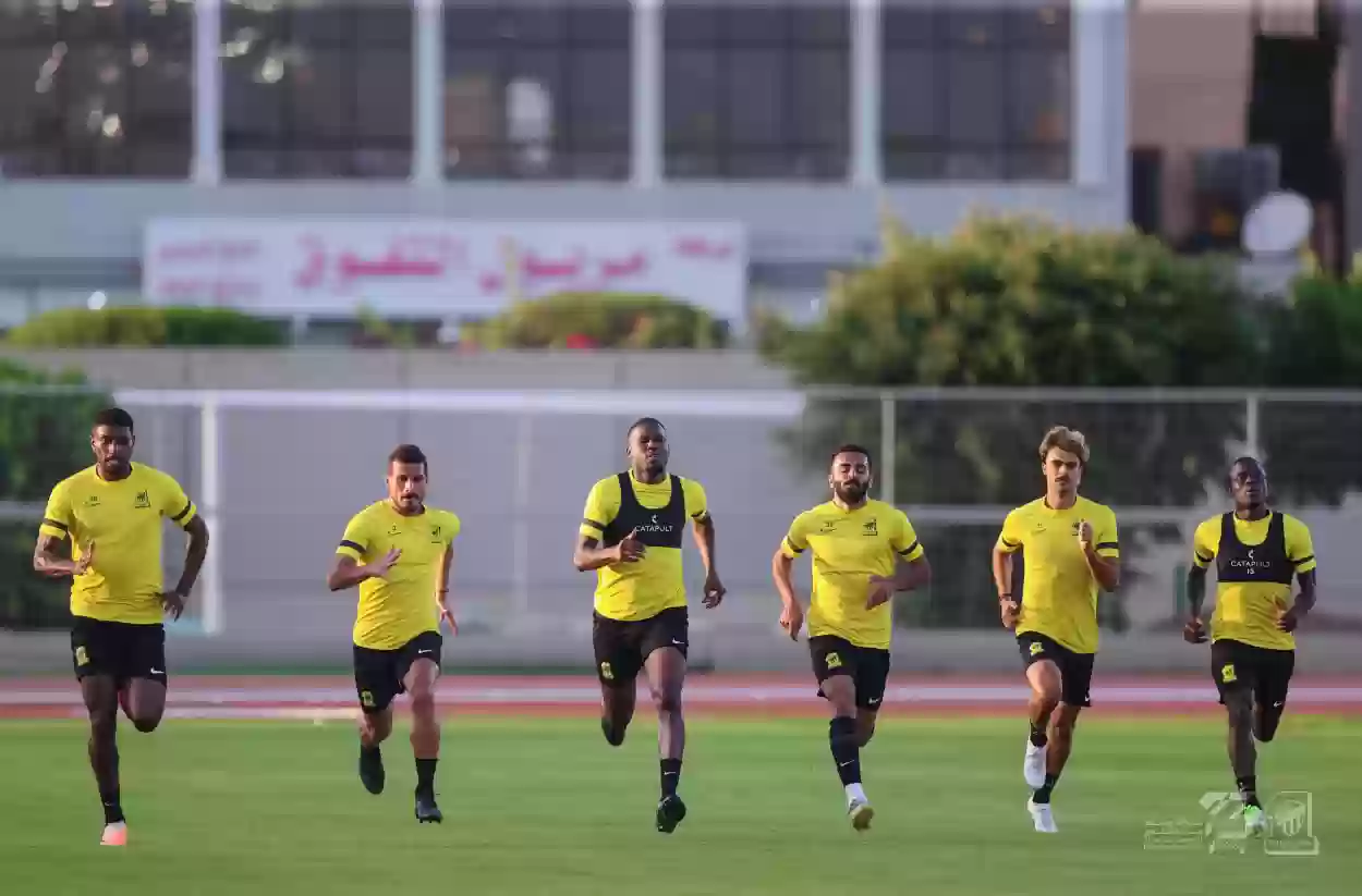 عروض قوية تنافس على ضم لاعب الاتحاد 